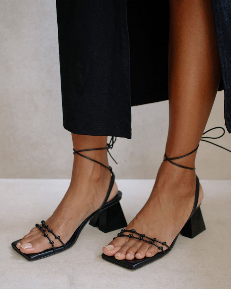 Black Alohas Juniper Leather Women's Sandals | RBXFQ4537