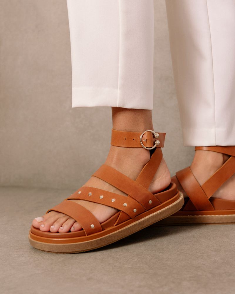 Brown Alohas Beat Women's Sandals | SOZBG1964