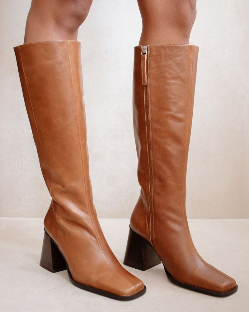 Brown Alohas North Leather Women's Knee-High Boots | XZNHT8504