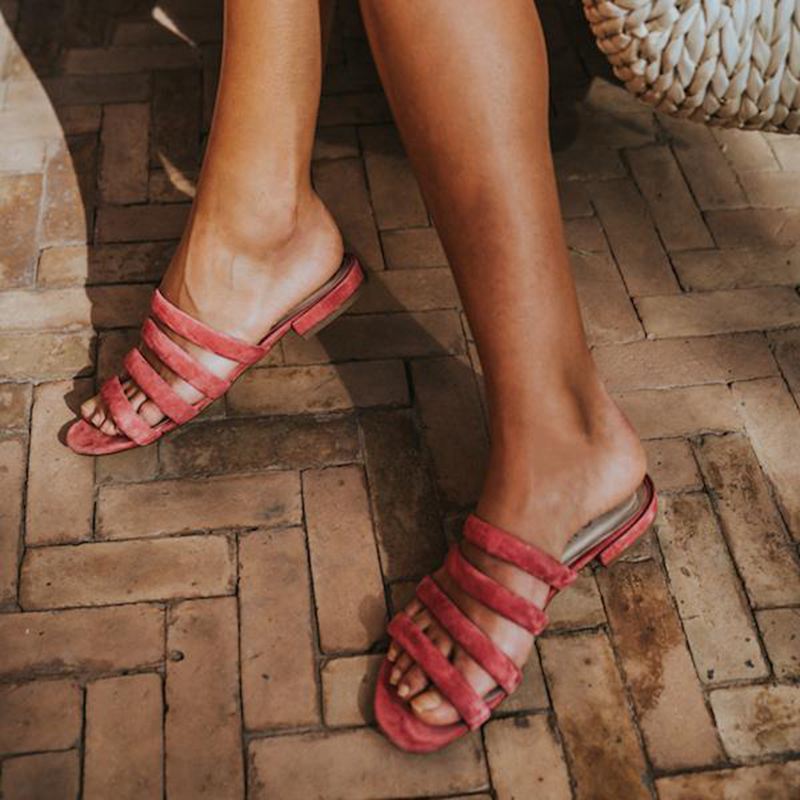 Coral Alohas Cecile Flat Women's Sandals | IGCAR9742