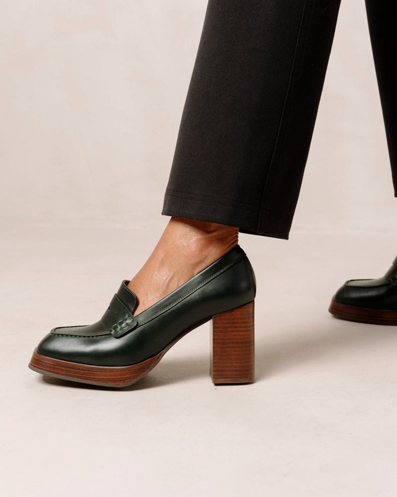 Green Alohas Busy Leather Women's Loafers | HTQIB2849