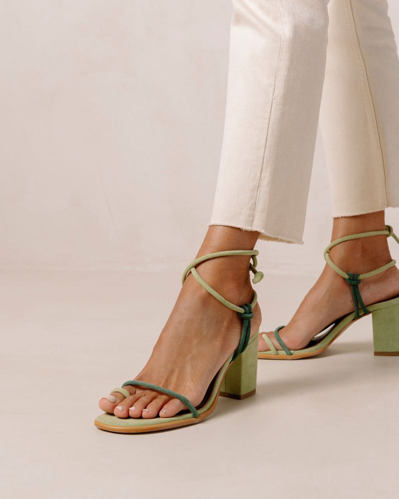 Green Alohas Grace Leather Women's Sandals | GQKRM3104