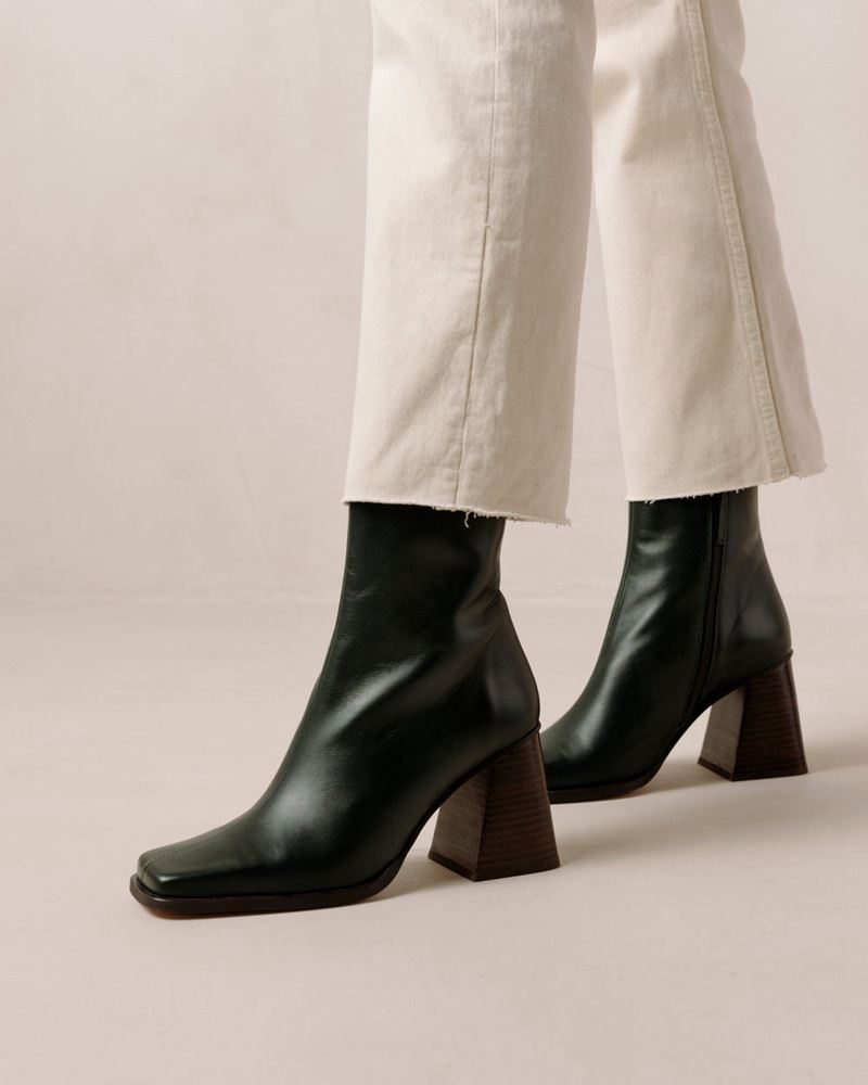 Green Alohas South Leather Women's Ankle Boots | BSOML0972