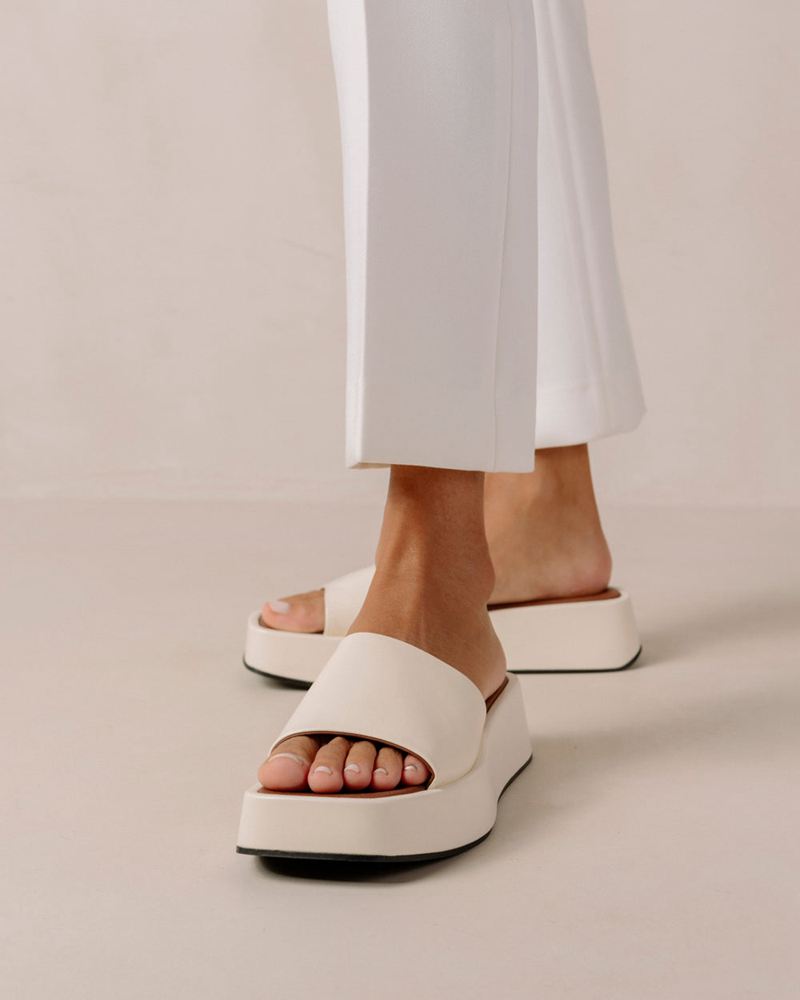 White Alohas Janice Vegan Women's Sandals | PVYDX7123