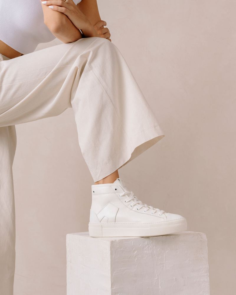 White Alohas Tb.35 Leather Women's Sneakers | YHTWX3490