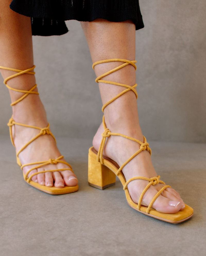 Yellow Alohas Paloma Women's Sandals | SMVOZ2496