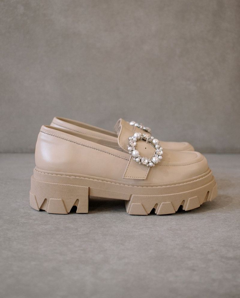 Beige Alohas Trailblazer Crystal Leather Women's Loafers | UCSHY4057