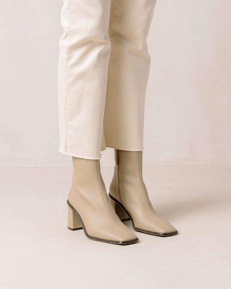 Beige Alohas West Cactus Vegan Leather Women's Ankle Boots | CXGRH4508