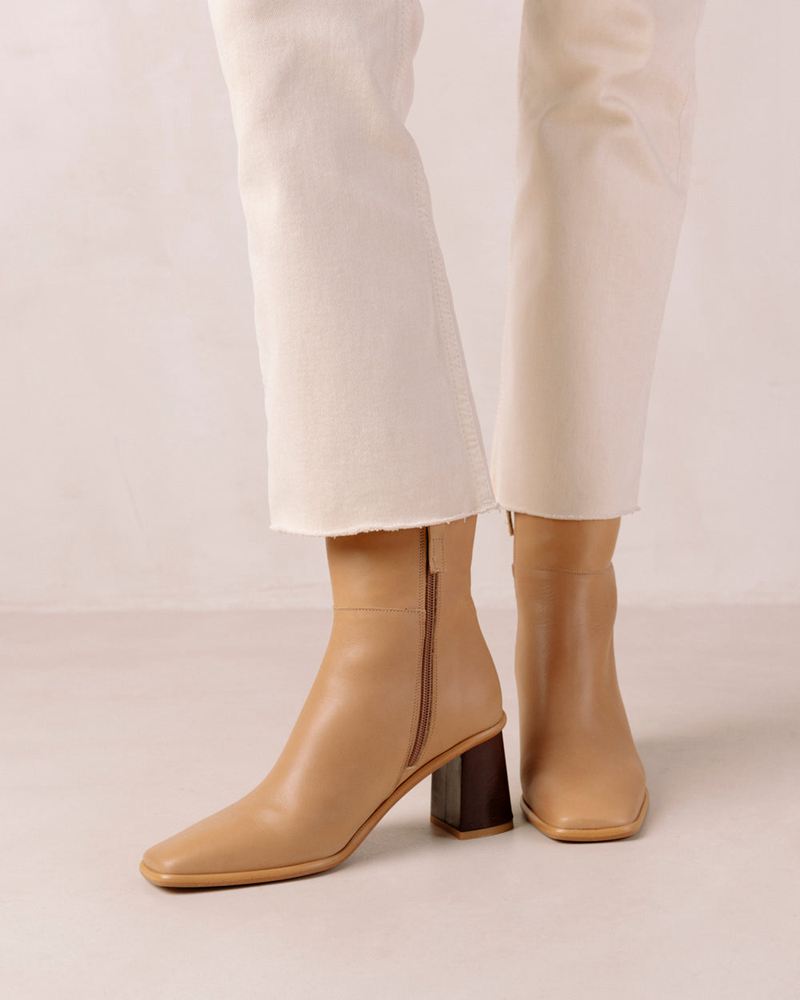 Beige Alohas West Leather Women's Ankle Boots | DCZQM8906