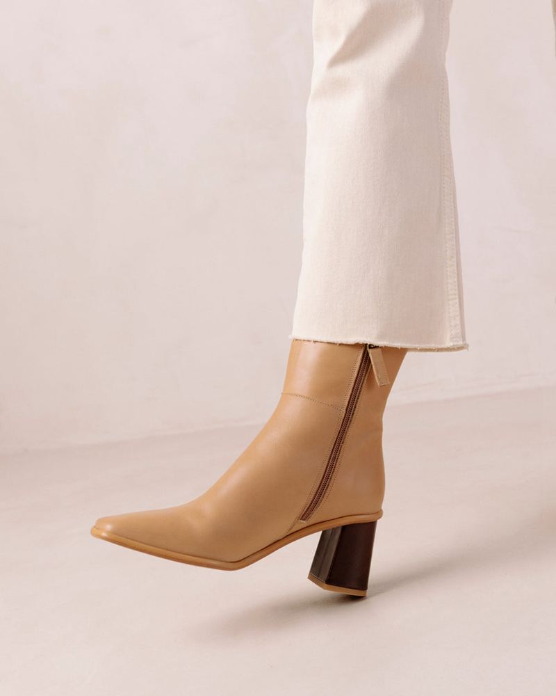 Beige Alohas West Leather Women's Ankle Boots | DCZQM8906