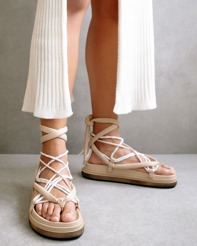 Beige/White Alohas Jungle Leather Women's Sandals | YBGKP1609