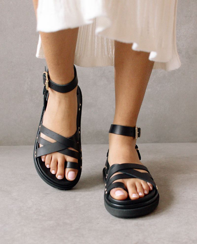 Black Alohas Buckle Up Leather Women's Sandals | GKJTX2601