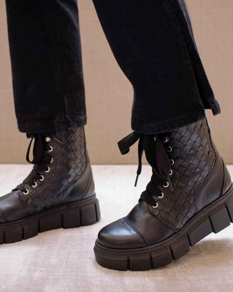 Black Alohas Can Can Leather Women's Combat Boots | MBQER3672