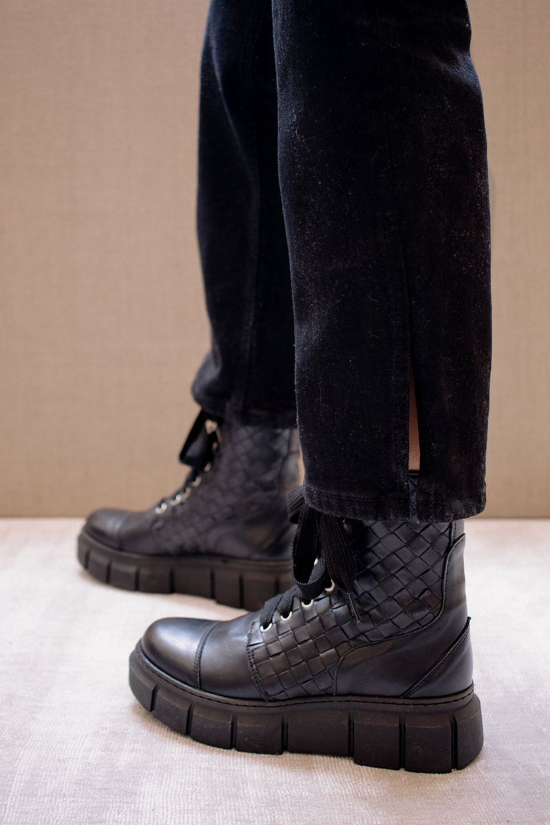 Black Alohas Can Can Leather Women's Combat Boots | MBQER3672