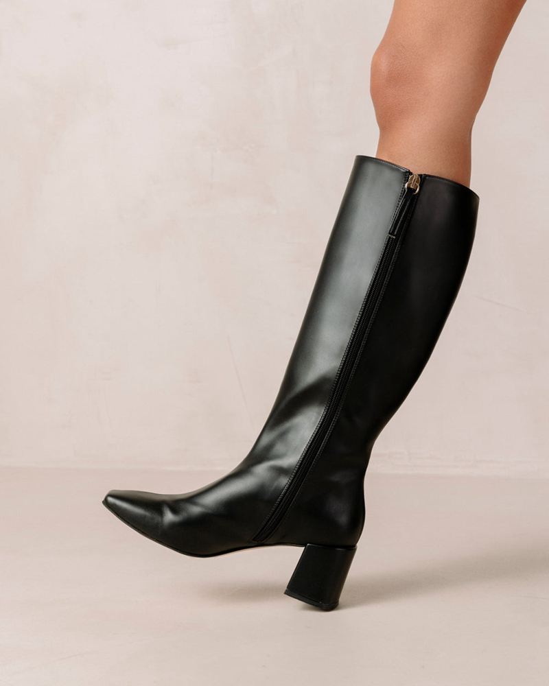 Black Alohas Chalk Vegan Leather Women's Knee-High Boots | RFXJY7162