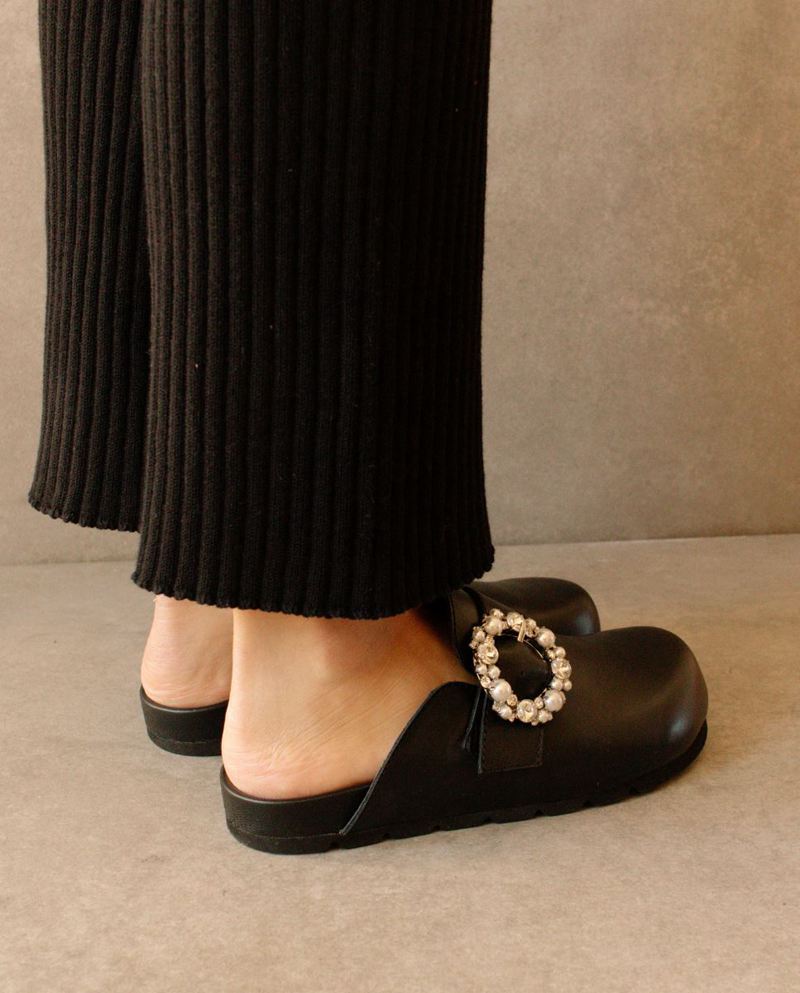 Black Alohas Cozy Women's Mules | EZCUD7584