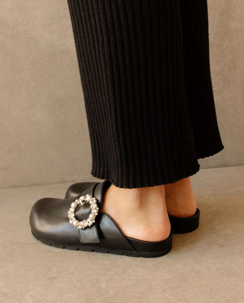 Black Alohas Cozy Women's Mules | EZCUD7584