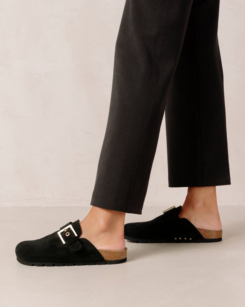 Black Alohas Cozy Women's Mules | NIPFB0251