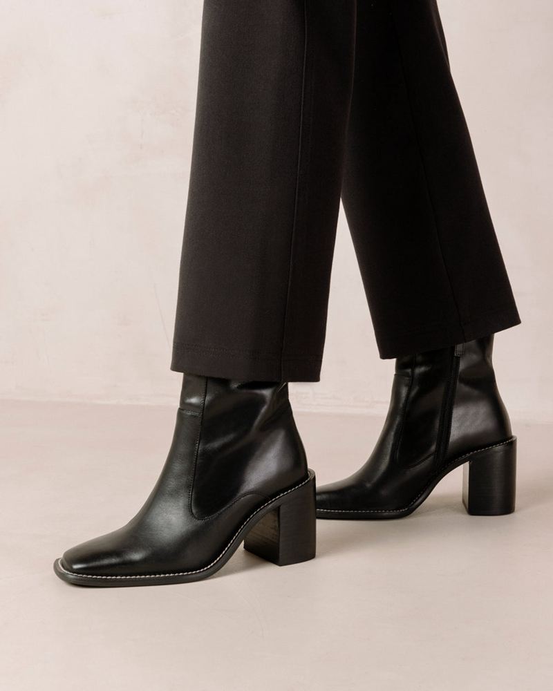 Black Alohas Francesca Leather Women's Ankle Boots | URXZD8407