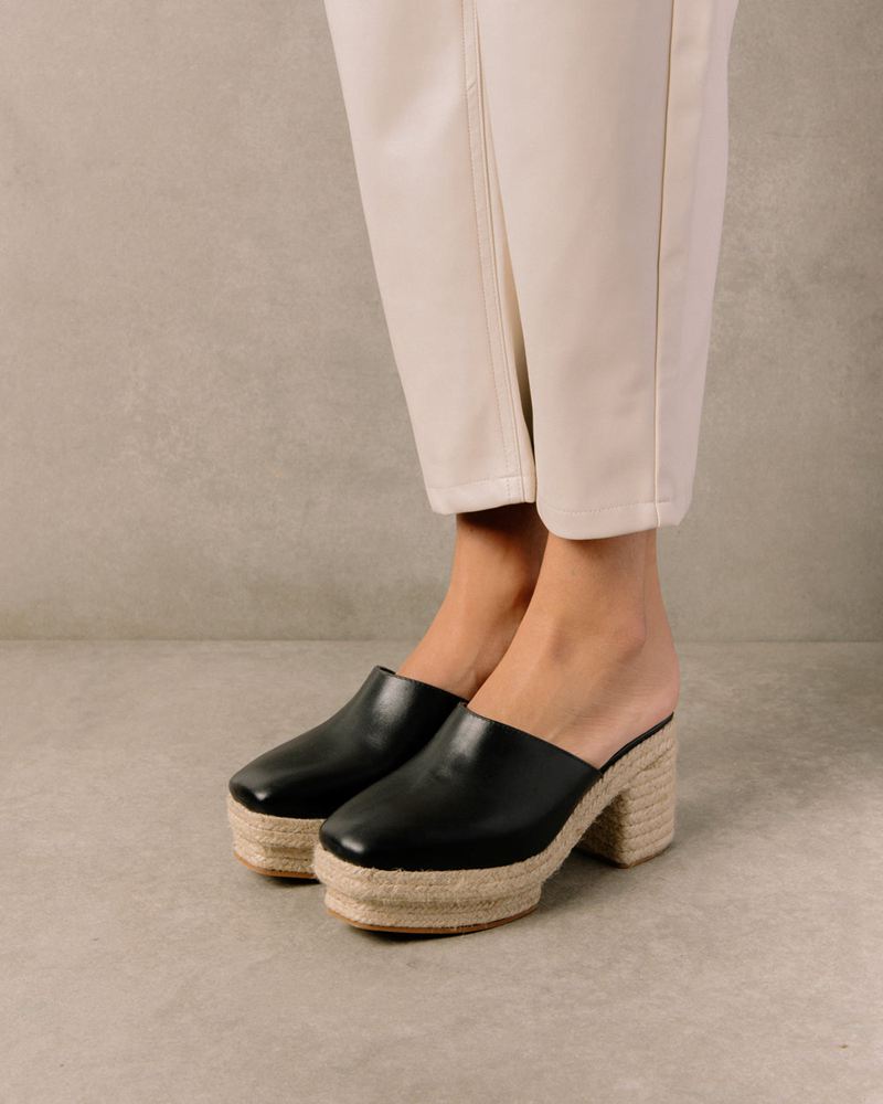 Black Alohas Pico Leather Women's Mules | BMFXS1739