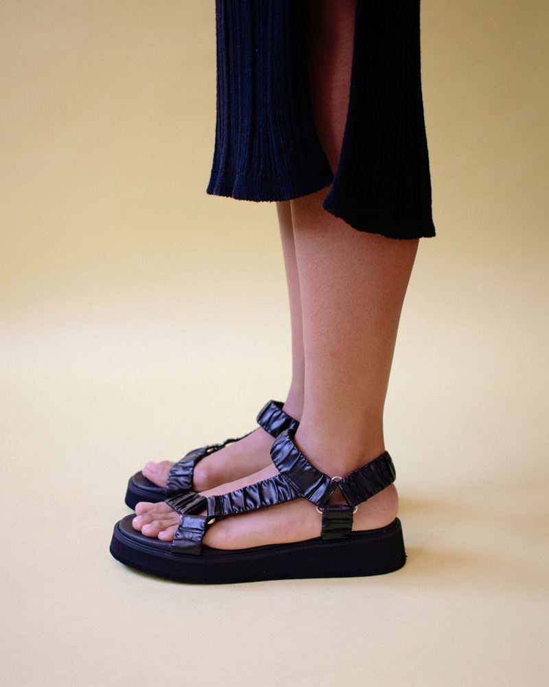 Black Alohas Pleated Women's Sandals | UWVRA4538