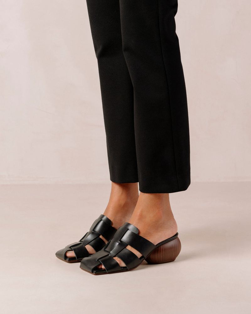 Black Alohas Ruby Leather Women's Mules | QODLS8139