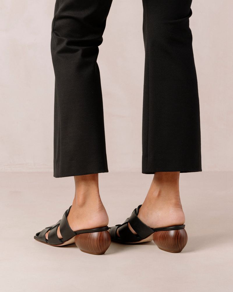 Black Alohas Ruby Leather Women's Mules | QODLS8139