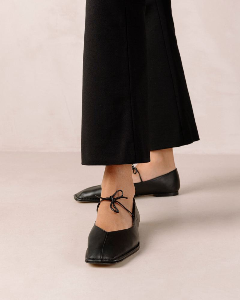 Black Alohas Sway Leather Women's Ballet Flats | XVBLJ1679