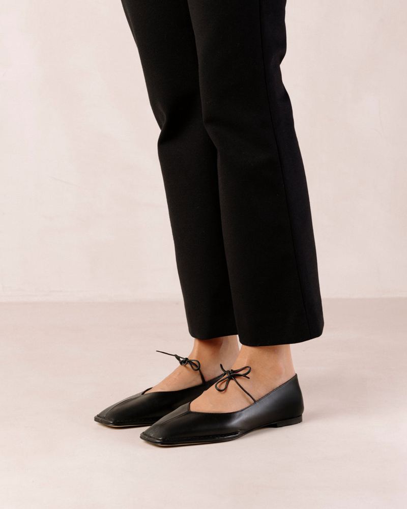 Black Alohas Sway Leather Women's Ballet Flats | XVBLJ1679