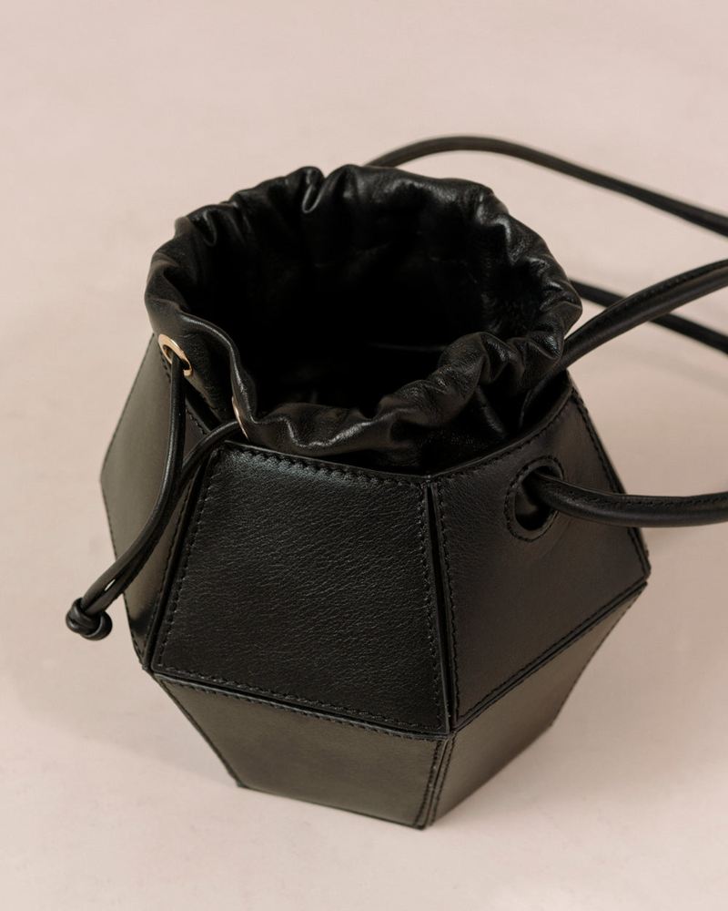 Black Alohas The V Leather Women's Bags | HMJAL2384