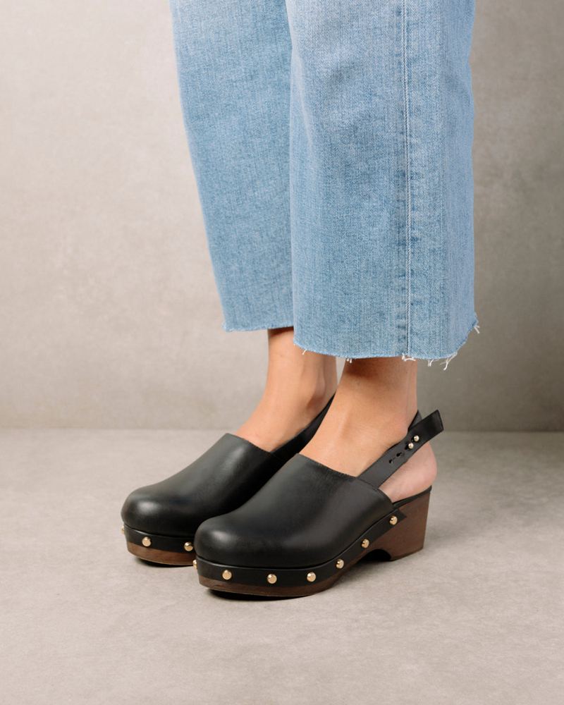 Black Alohas Vinyl Leather Women's Mules | SFGMZ5196