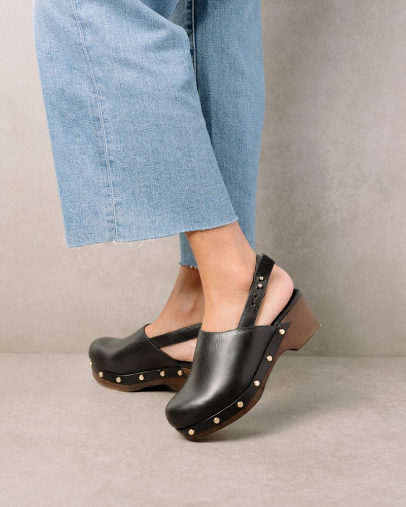 Black Alohas Vinyl Leather Women's Mules | SFGMZ5196