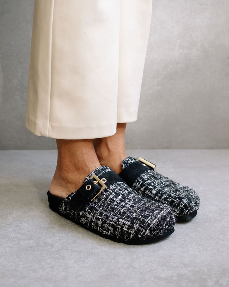 Black/White Alohas Cozy Women's Mules | ATNKO4620