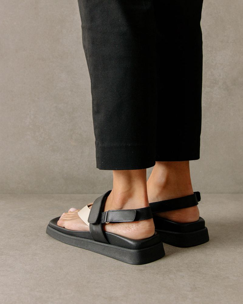 Black/White Alohas Decade Leather Women's Sandals | OLRGS1459