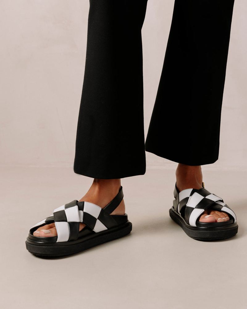 Black/White Alohas Marshmallow Scacchi Leather Women's Sandals | MXIAR6158