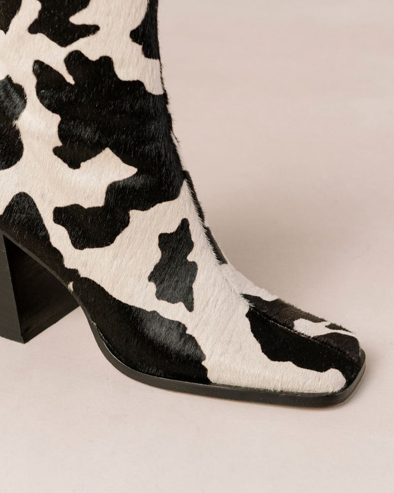 Black/White Alohas South Cow Leather Women's Ankle Boots | SMFLV2596