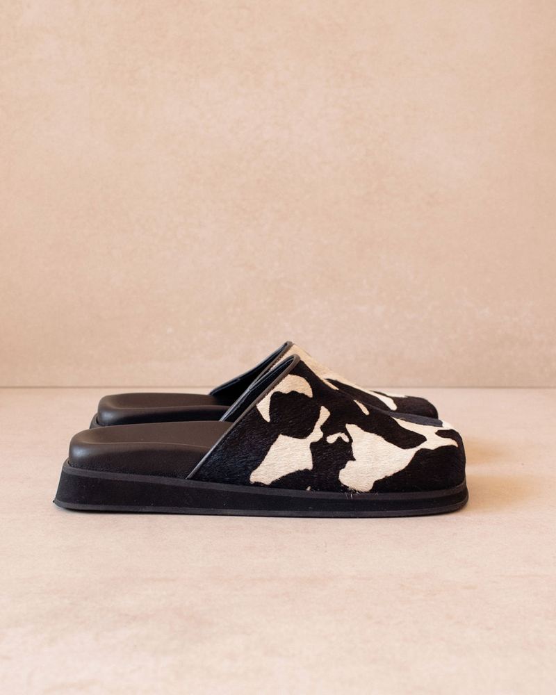 Black/White Alohas Whiz Leather Women's Mules | UIRAF9235