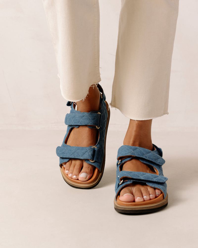 Blue Alohas Hook-Loop Women's Sandals | AWMCB2564