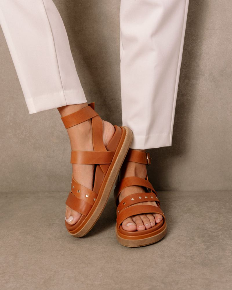 Brown Alohas Beat Women's Sandals | SOZBG1964