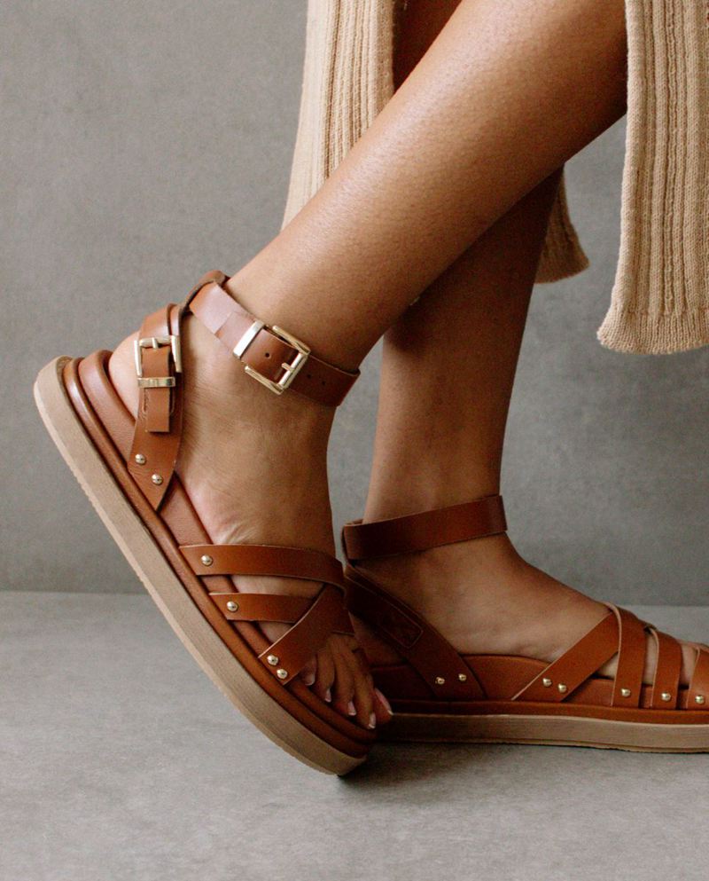 Brown Alohas Buckle Up Leather Women's Sandals | YXJVM0276