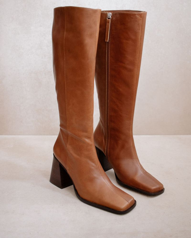 Brown Alohas North Leather Women's Knee-High Boots | XZNHT8504