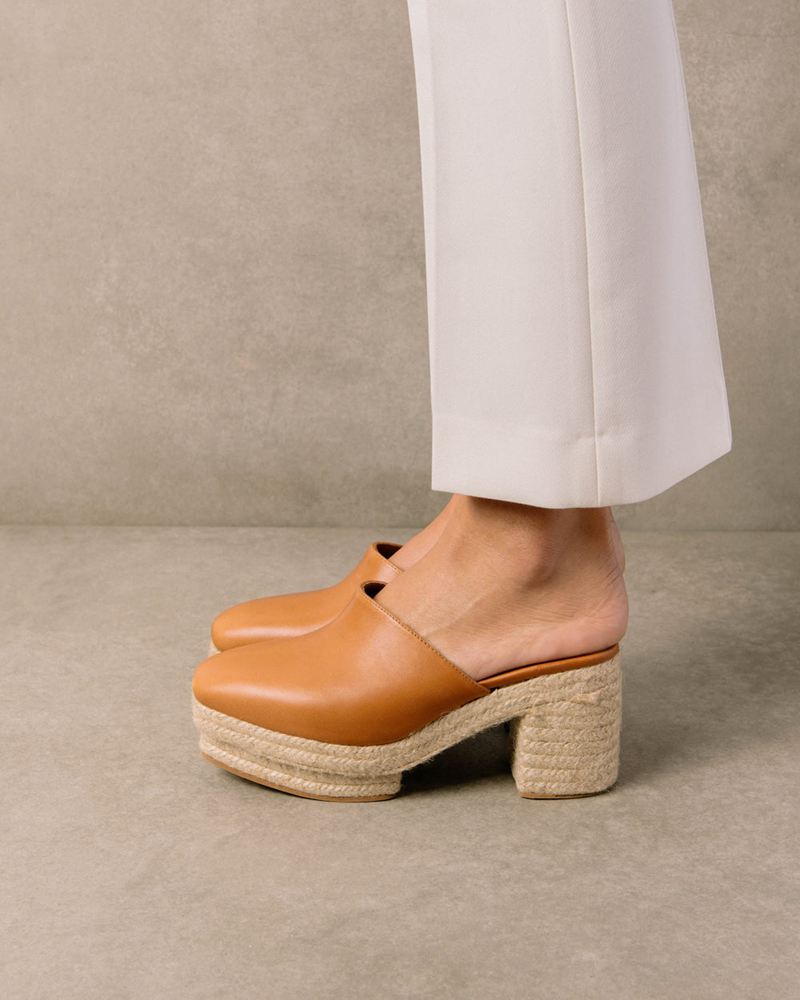 Brown Alohas Pico Leather Women's Mules | ZQTVN0187