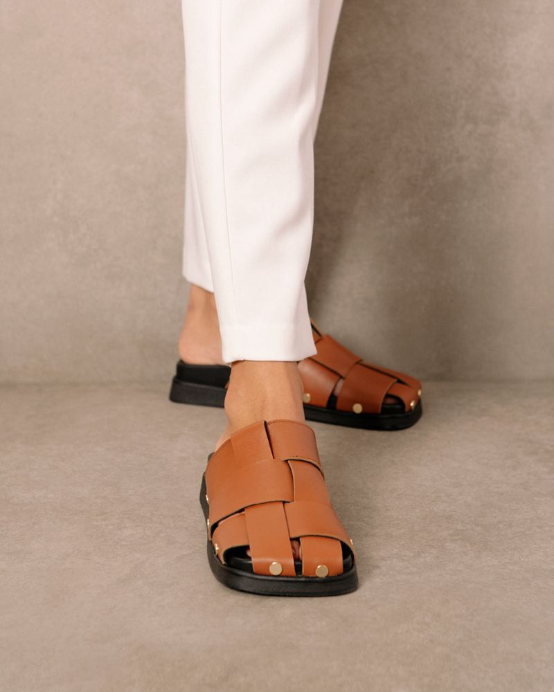 Brown Alohas Stuart Leather Women's Mules | WTKXQ0718