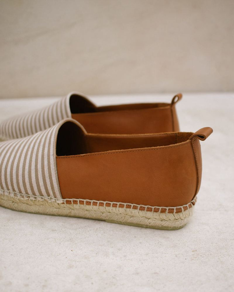 Brown/White Alohas Naval Women's Espadrilles | XPYIR6194