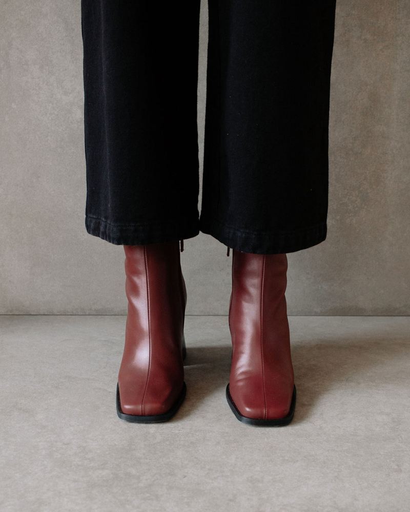 Burgundy Alohas South Leather Women's Ankle Boots | LVSQT2483