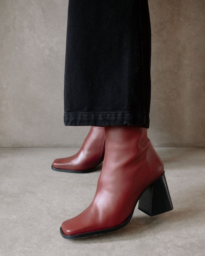 Burgundy Alohas South Leather Women's Ankle Boots | LVSQT2483