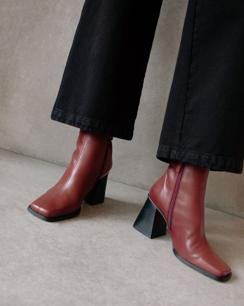 Burgundy Alohas South Leather Women's Ankle Boots | LVSQT2483