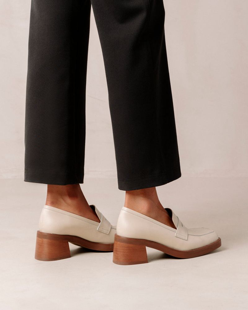 Cream Alohas Roxanne Leather Women's Loafers | BDEUY2704