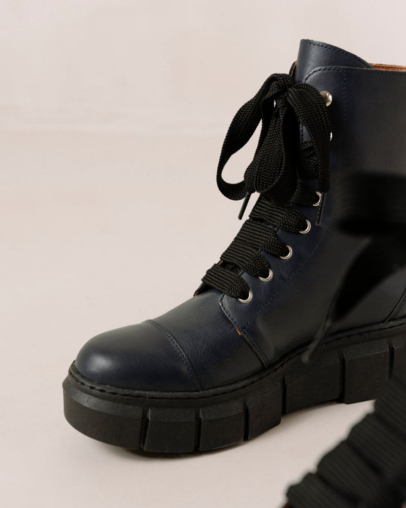 Dark Blue Alohas Can Can Leather Women's Combat Boots | KTWFP7540