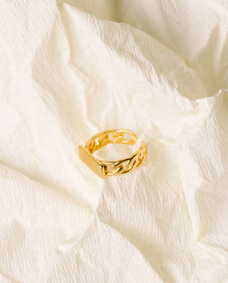 Gold Alohas Labyrinth Women's Ring | ZOUSM2376